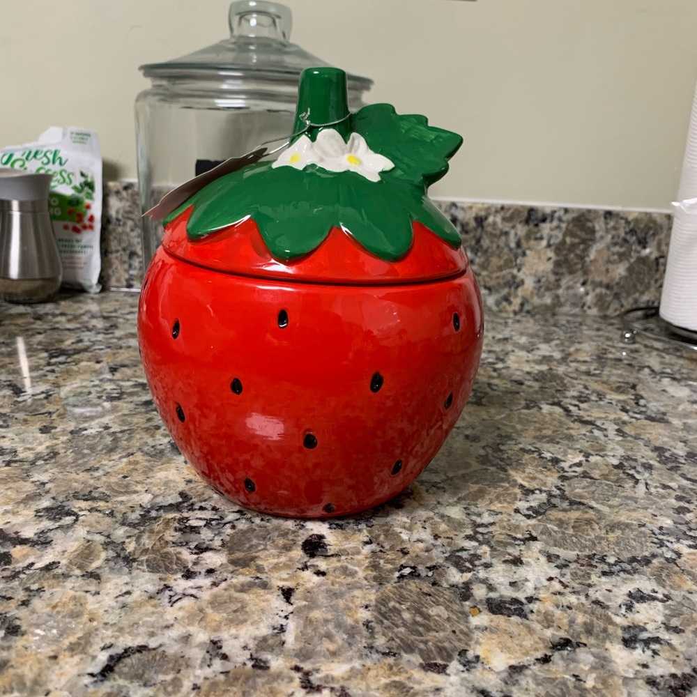 Strawberry Shaped Ceramic Jar